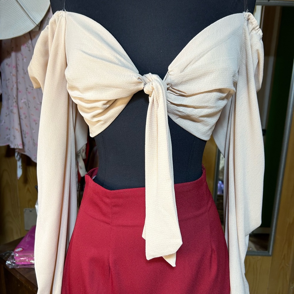 Cream Tie Front Crop Long Sleeve NWT - Picture 6 of 11